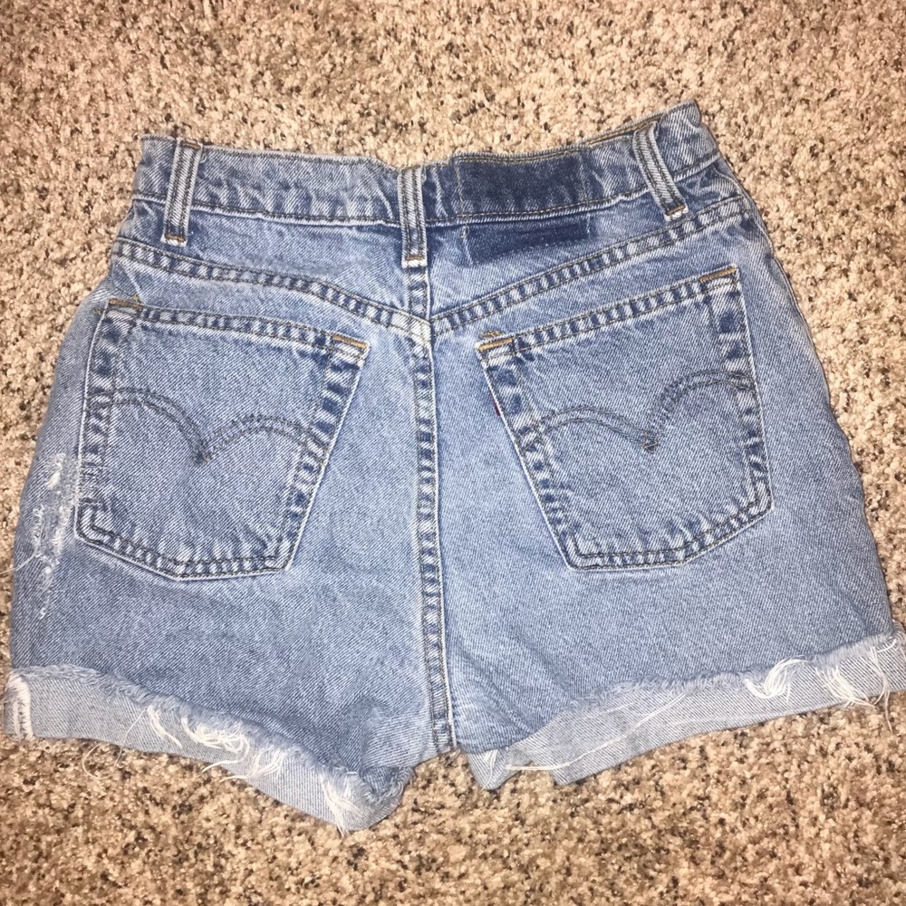 Urban Outfitters - High Waisted Levi Denim Shorts
